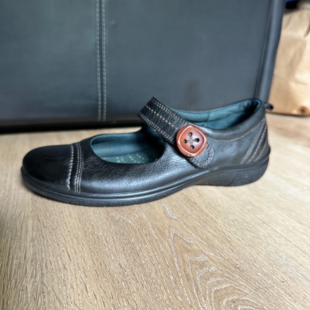 ECCO Black Leather Mary Jane Flats Button Strap Shoes EU 38 US 7 Bohemian Chic